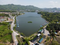 봄기운 넘어 초여름으로, 산속 오아시스 용담호수