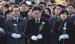 이재명, 경남 김해 '봉하마을' 방문…노무현 前대통령 서거 14주기 맞아