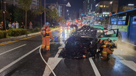 의정부 민락로 달리던 승용차서 불, 인명피해 없어