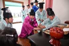 삼충단 제향행사 참석 박형덕 동두천시장, 충신 세 분 달라지는 동두천 지도 보시면 뭐라 하실지 궁금