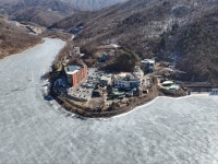 봄기운 알리는 우수 하루 앞, 남양주 오남저수지 꽁꽁