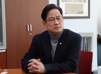 한수원, 염전 태양광 사업하며 800억원 규모 운영관리 권리 민간업체에 넘겨.. 국회에는 허위답변