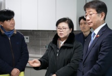 이순희 강북구청장, 번동주공 3단지 고령자복지주택 방문