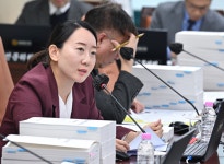 곽향기 시의원, 파면당한뒤 소송 건 중징계자는 승진...  처분 인정한 경징계자는 승진제외한 서울교통공사