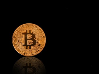 비트코인(BTC), ETF 유출에도 불구하고 64K 달러 이상 안정적 유지