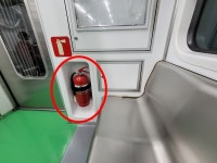 지하철에서 찾은 각종 안전 장비