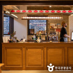 낯섦 속에서 나를 발견하는 여행, 자작자작협동조합