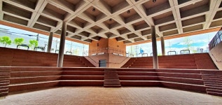 행정복지센터에 광장이 생기다