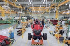 농기계 산업의 디지털화… 친환경 사업장으로 탈바꿈