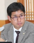 [전주] 65억원 투입 한옥마을 국제관광안내소, 엘리베이터 공간이 3분의 2 차지 비판