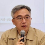 정철승 변호사에 대한 1심판결을 보는 프랑스 시민의 눈