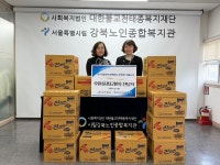 (주)드림유, 강북노인복지관에 라면 후원