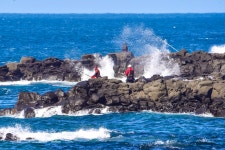 거친 파도 사이에서 즐기는 손맛