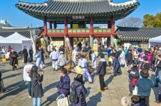 어깨가 들썩들썩, 어절씨구 좋다!