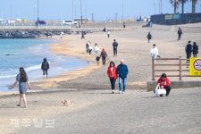 봄바다 산책