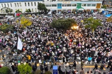 비상계엄에 맞선 시민들 민주주의 지켜냈다