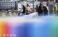 제주 입도 관광객 줄었지만 숙박시설은 늘었다