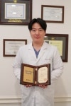 김포 설아인치과 권혁일 원장, 개원 8주년 맞아 두 건의 표창상 동시 수상