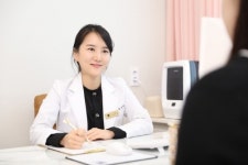 [V헬스] 기미, 주근깨 등 부작용 없는 색소치료 필요하다면