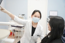 [V헬스] 치아변색 고민, 치과 미백 시술로 개선할 수 있어