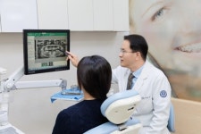 [V헬스] 치아 상실 시 임플란트 시술 미루지 말아야