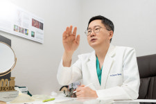 [인터뷰] 청담 JY성형외과 피부과 최준영 원장 리프팅으로 마음까지 올려드립니다