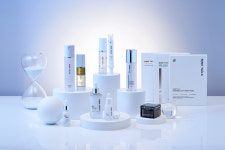 나인테일즈, 용산 메디킹덤약국 입점