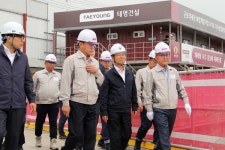 장마철 건설현장 점검 이정식 장관, 군포 태영건설 현장 방문