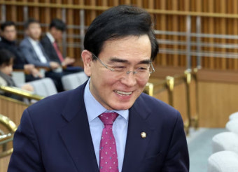 민주평통 사무처장에 탈북외교관 출신 태영호 내정