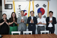 이동환 고양시장, 파리서 투자유치 적극 나서···주OECD 대사·세계한인무역협회·프랑스 한인회 등과 회동