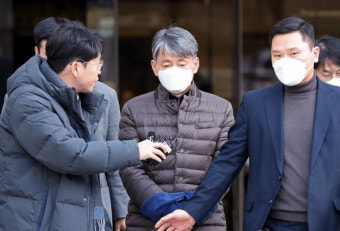 경찰 1·2인자 초유의 동시 구속…법원 