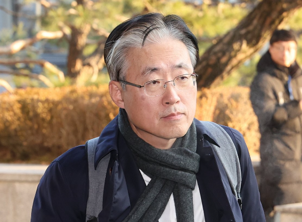 윤석열 대통령, 탄핵심판 답변서 제출에 대응한 헌재, 첫 재판관 회의 소집(AdapterView: 영어로 치면 Yoon submitted impeachment response; Constitutional Court convenes first panel meeting)