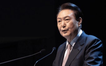 검찰, 윤대통령 '내란혐의' 사건 공수처로 이첩…