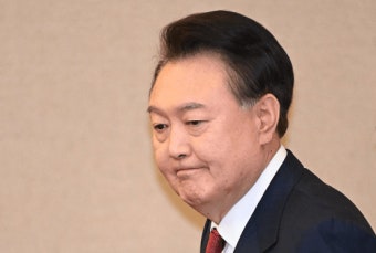 '내란 혐의 구속기소' 윤석열 대통령, 법원에 구속취소 청구