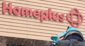 MBK, 홈플러스 먹튀 책임론 확산…김병주 회장 사재 내놔야