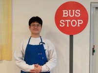 가정 밖 청소년들을 밥으로 안아주는 쉼터, 석식당 이야기