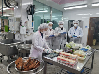 성주 초전초 학교장 · 학부모 합동 학교급식 식재료 검수