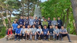 [업계 단신] HDC현대산업개발 기계팀, 봄맞이 산행 나서
