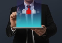 [메타 핫트렌드] 비상하던 메타버스 산업…날개 꺾이나