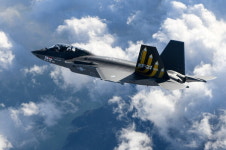 KAI, KF-21 전투기 20대 양산 잔여 계약 체결…대공 무장·항전 성능 입증