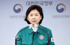 복지부 장관 후쿠시마 오염수 기준 맞으면 마실 수 있어