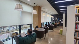 양재천을 품은 나만의 서재, 서초구립양재도서관