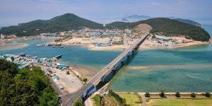 바닷속 보물창고…이달의 섬에 태안 신진도