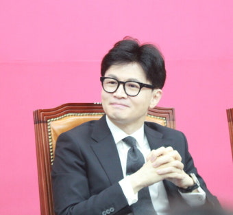 [포토] 경청하는 한동훈 비대위원장