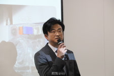 [포토] 비스포크 AI 콤보 설명하는 이무형 부사장