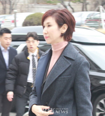 [포토] 노소영 아트센터 관장 ' 이혼 항소심 출석'