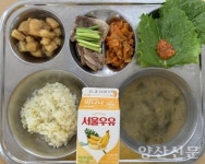 양산 매화밥상을 아시나요?…지역 식재료로 급식 꿀맛 보장