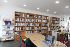 당신의 마음 속 품은 글자들 책에서 찾다