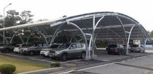 공공 주차장에 캐노피형 태양광 설치…친환경 발전소로 변신
