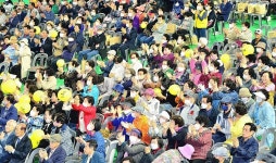 어버이날 기념식·어르신문화축제 2000여명 참가 성황